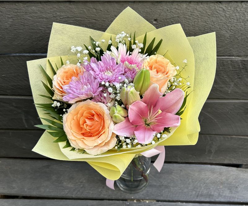 B05 - Mixed Flowers Bouquet