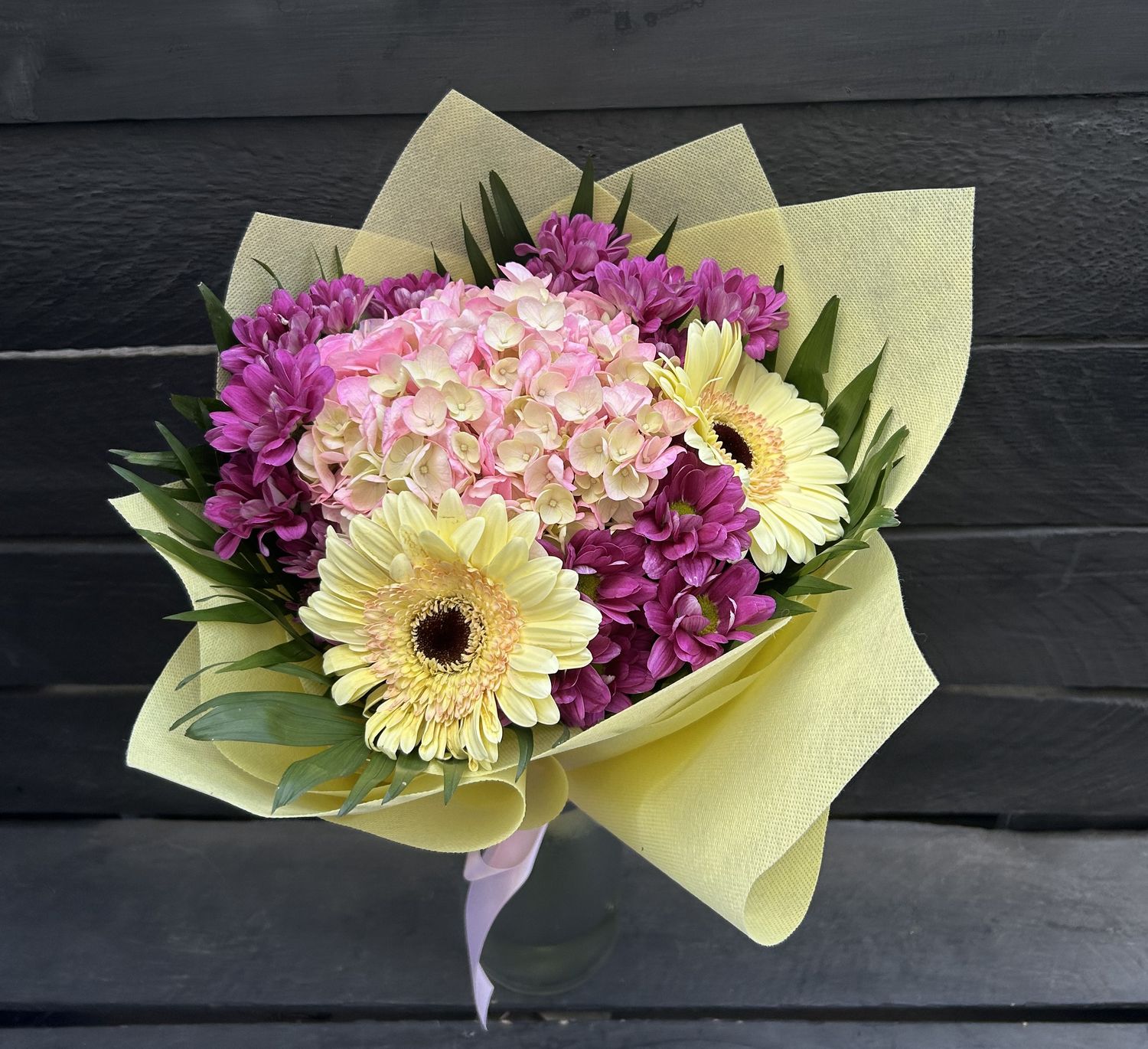 B01 - Mixed Flowers Bouquet