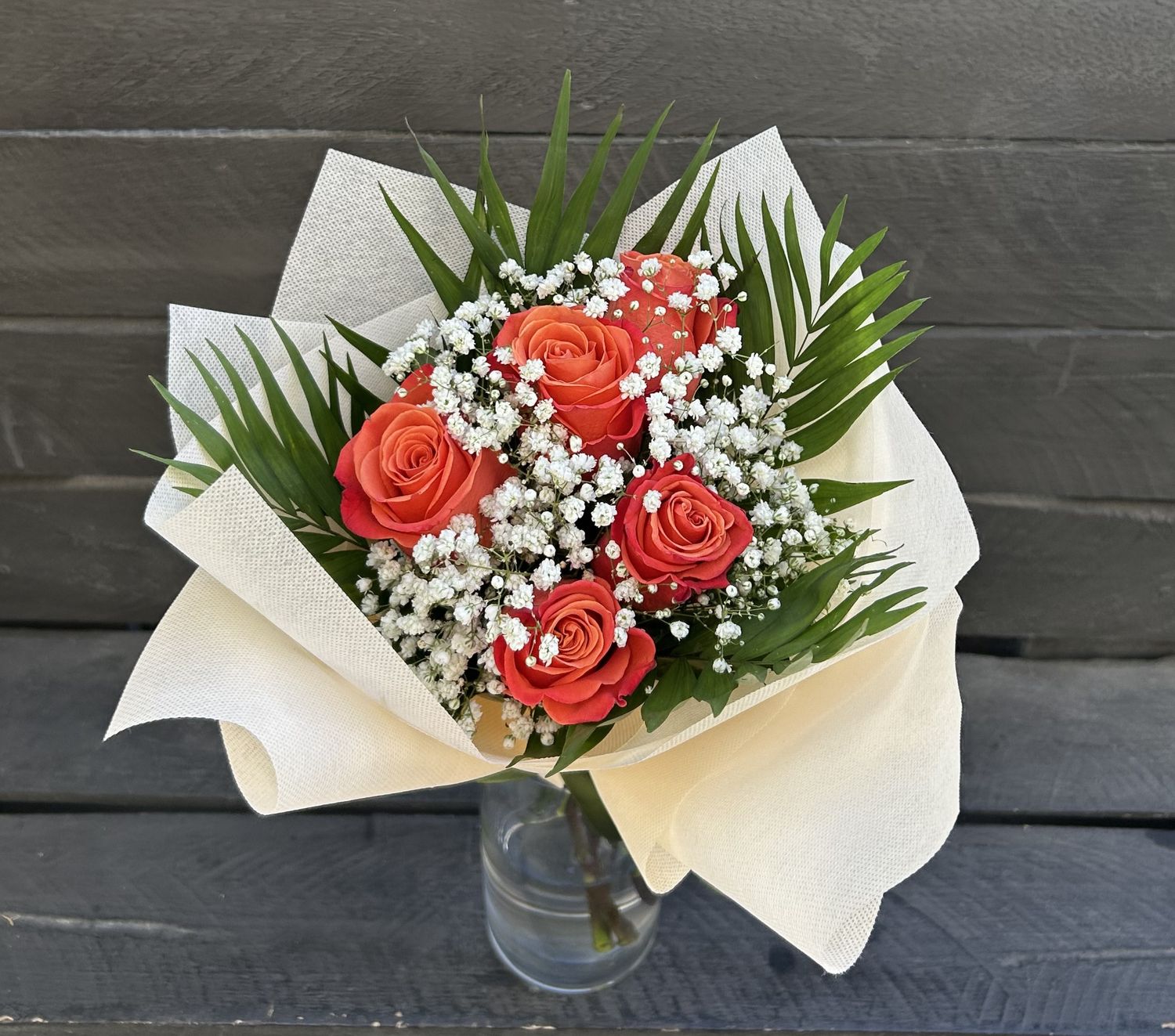 Bouquet with 5 Orange roses