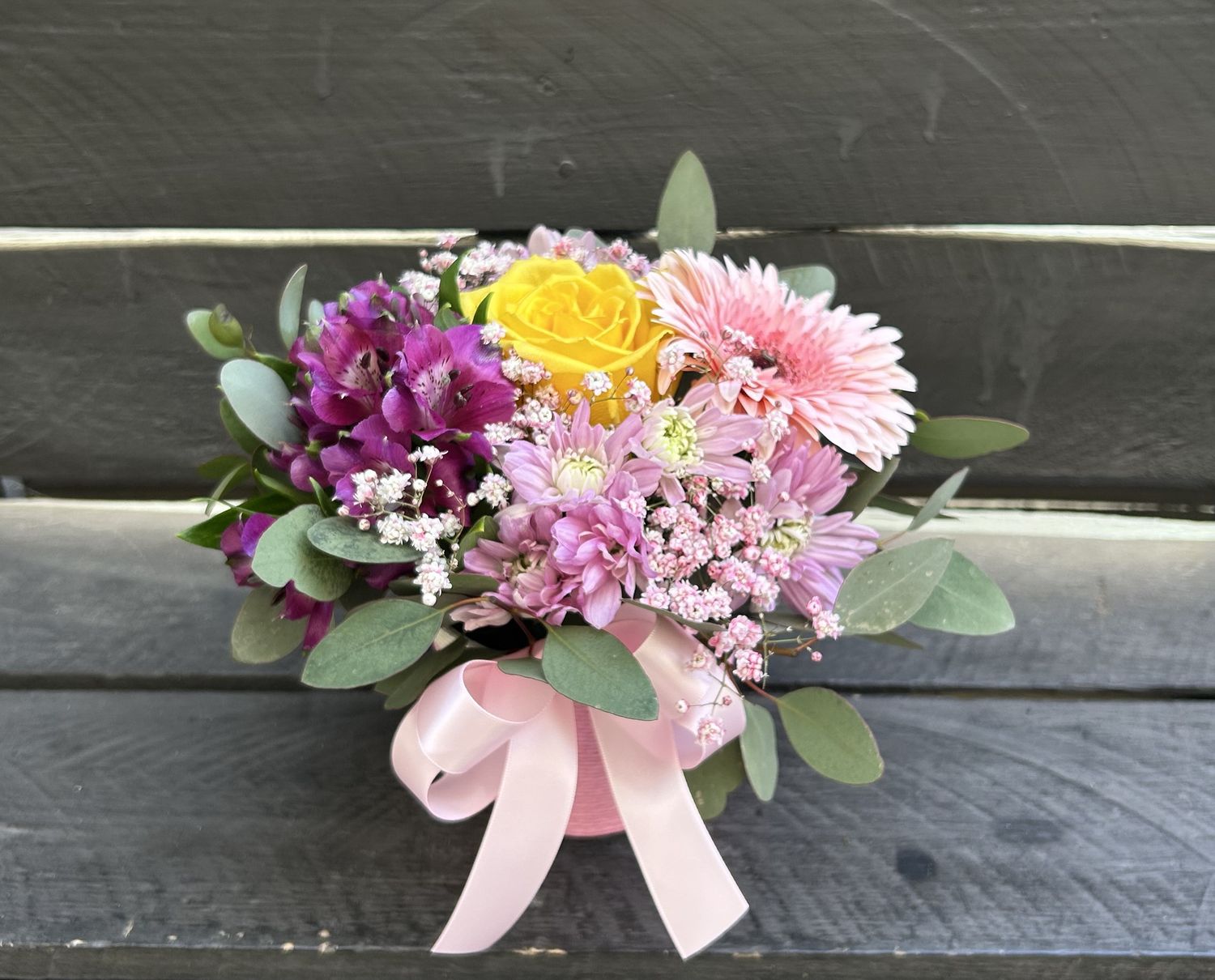 M02 - Mixed Flowers in a pot