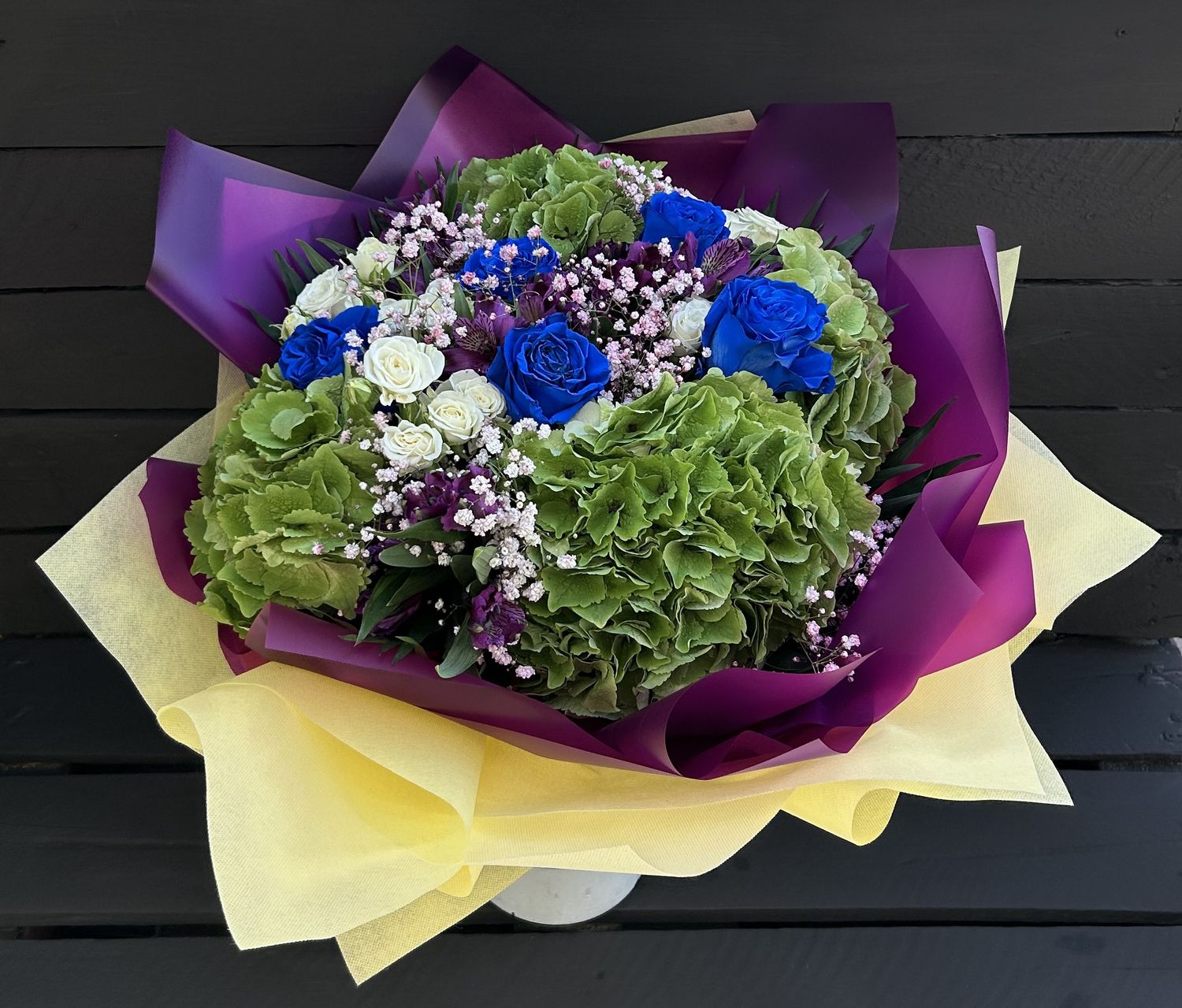 B01 - Mixed Flowers Bouquet