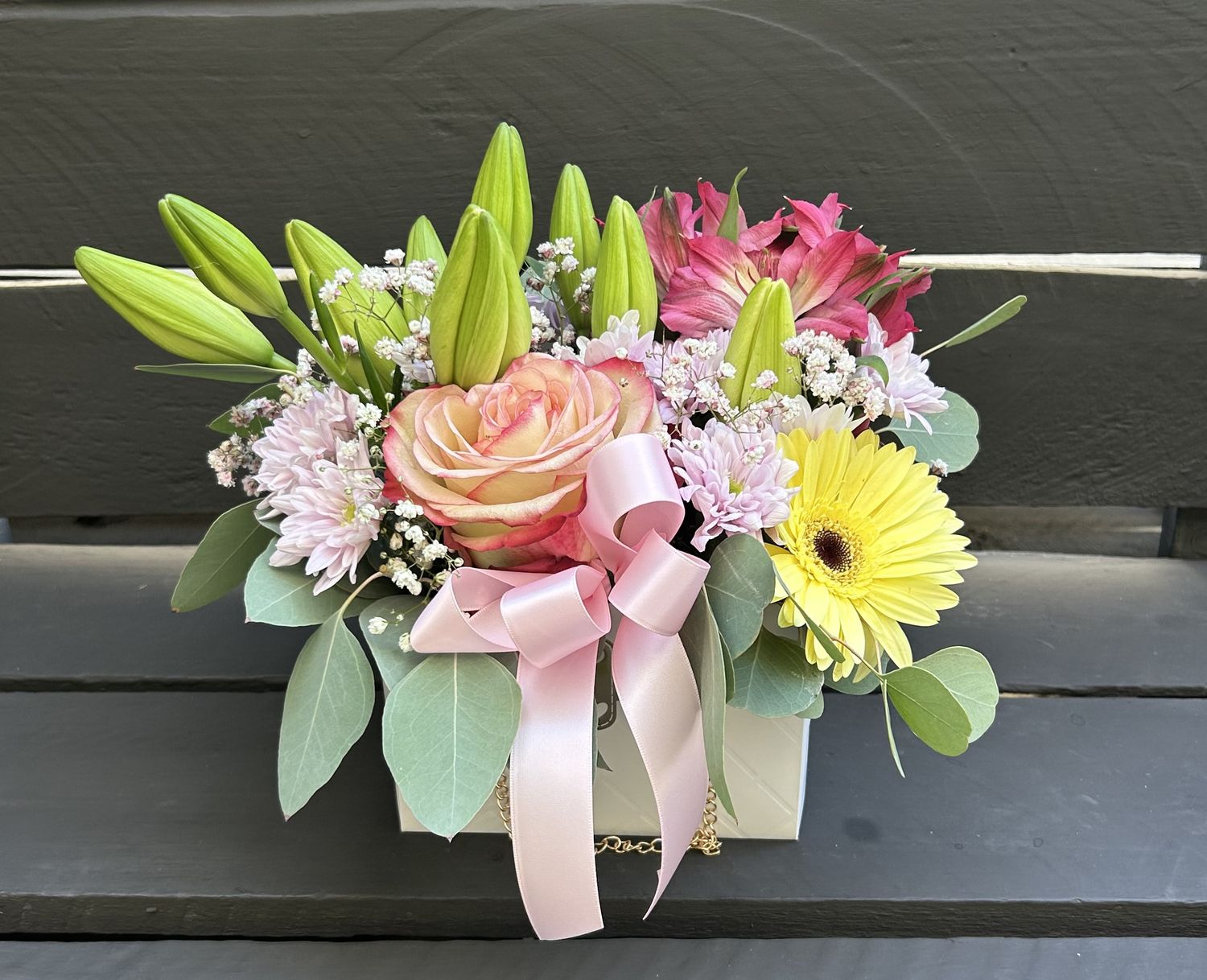 M04 - Mixed Flowers in a bag