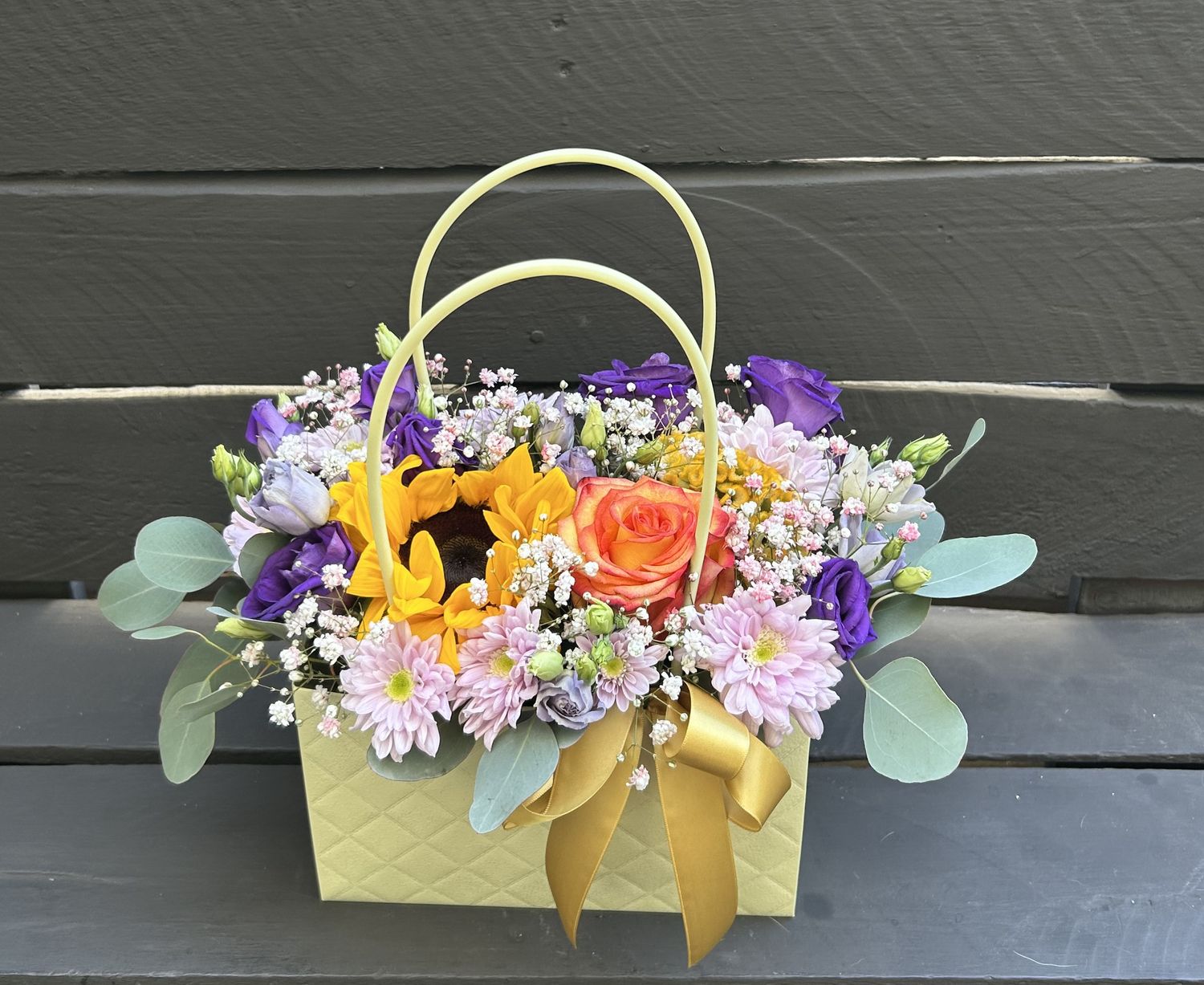 M04 - Mixed Flowers in a bag