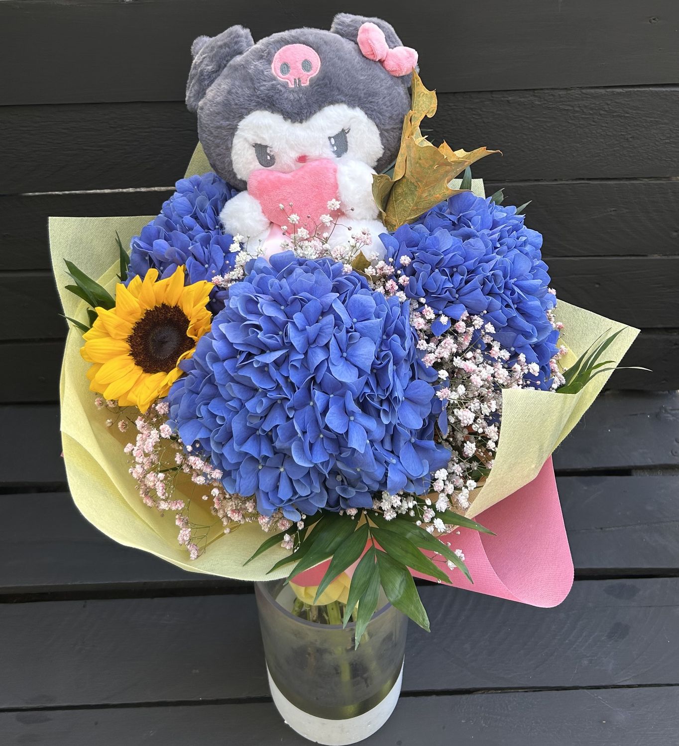 B06 - Mixed Flowers Bouquet