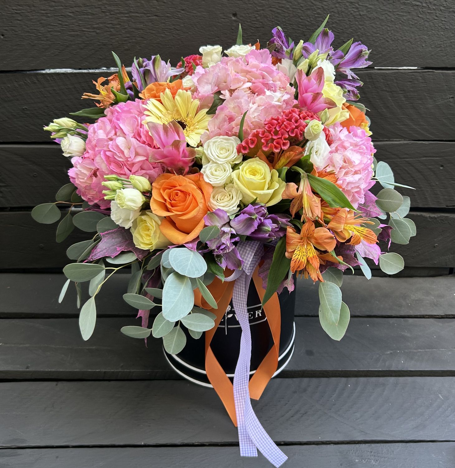 M03 - Mixed Flowers in a box