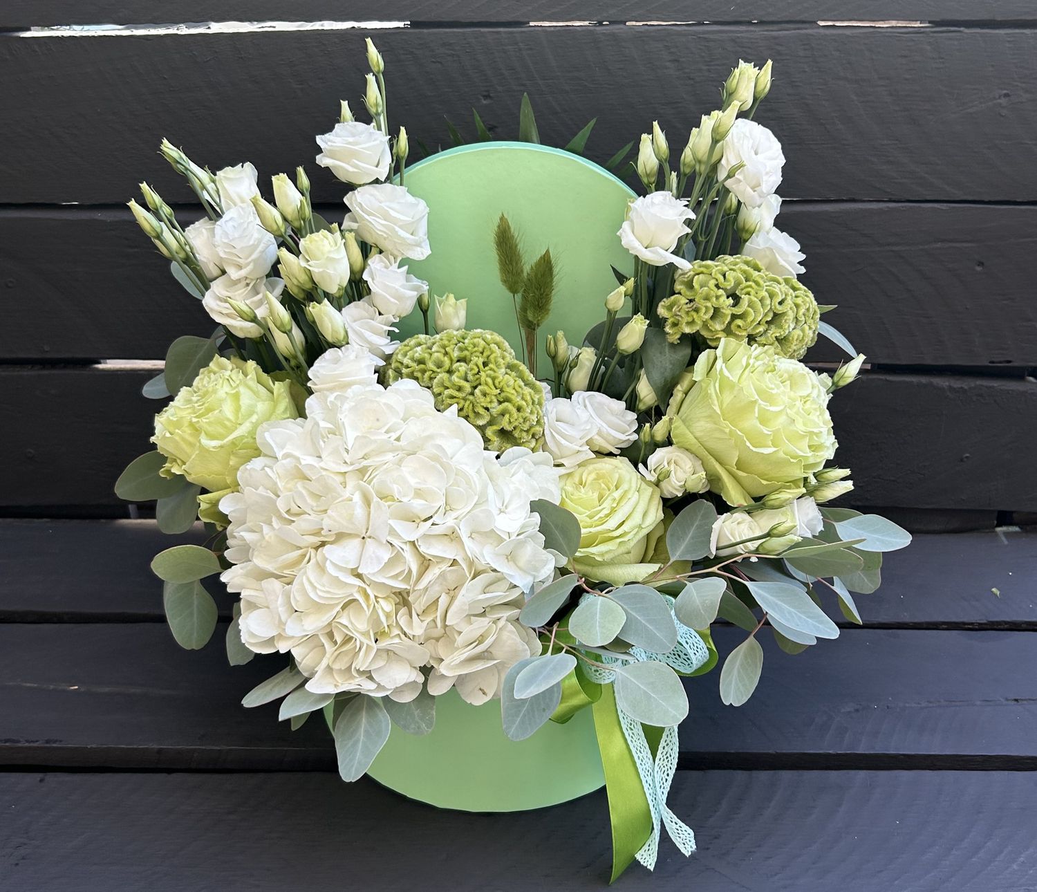 M05 - Mixed Flowers in a box