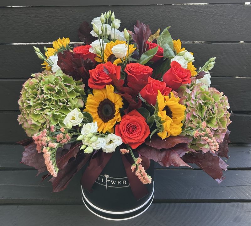 M11 - Mixed Flowers in a box
