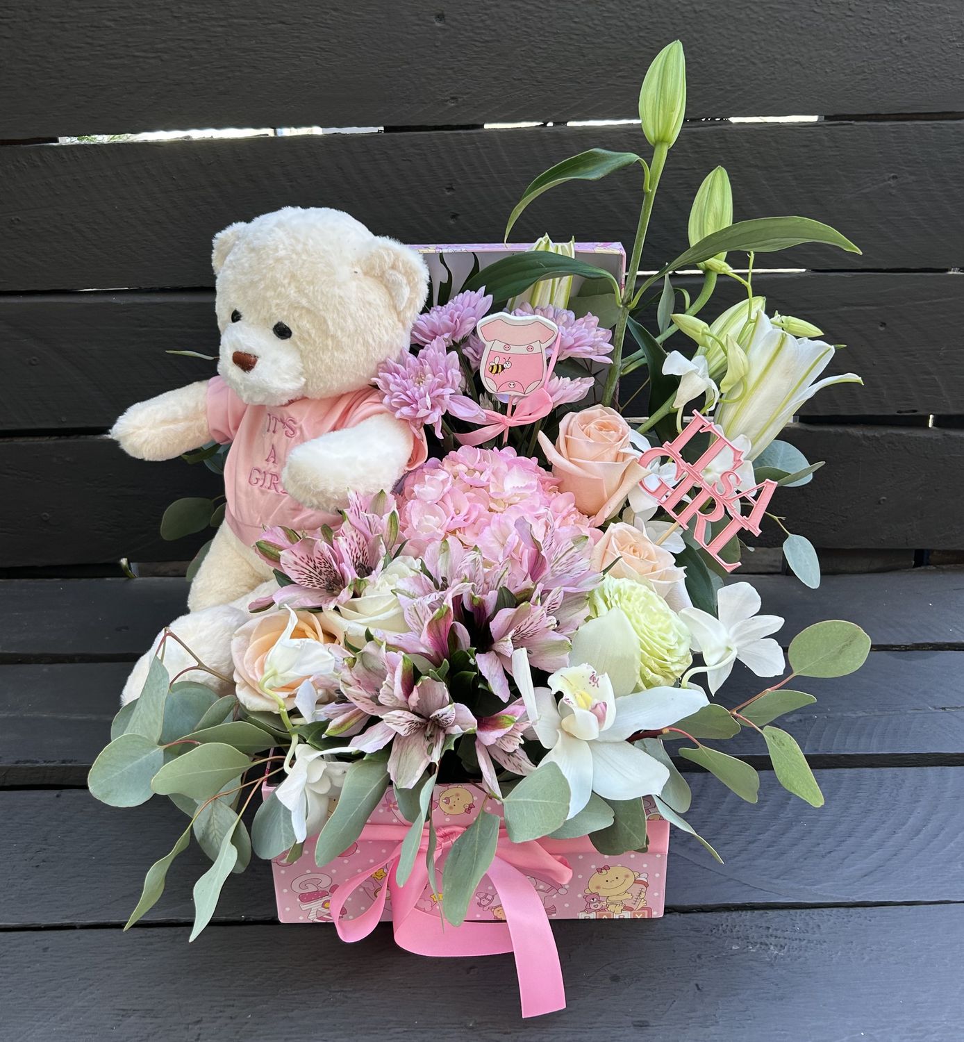 NB01 - Mixed Flowers in a box