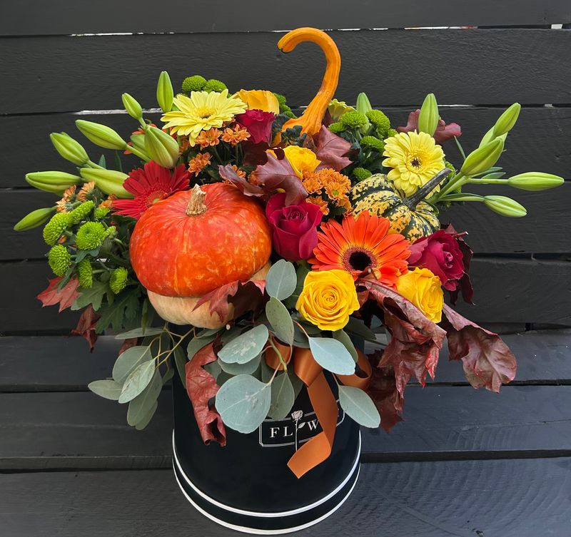 M03 - Mixed Flowers in a box (Autumn Vibes)