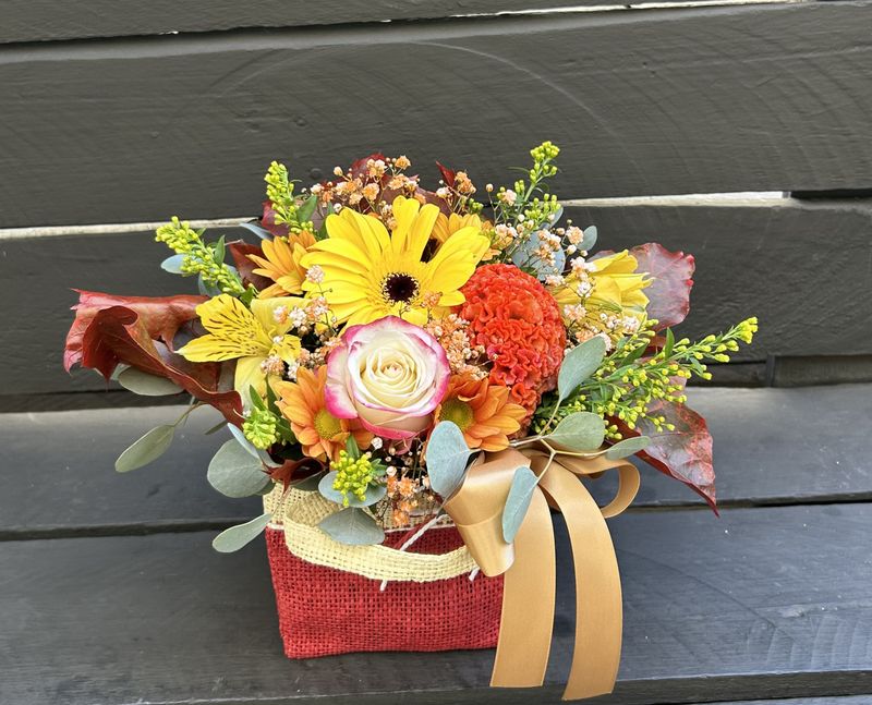 M04 - Mixed Flowers in a bag