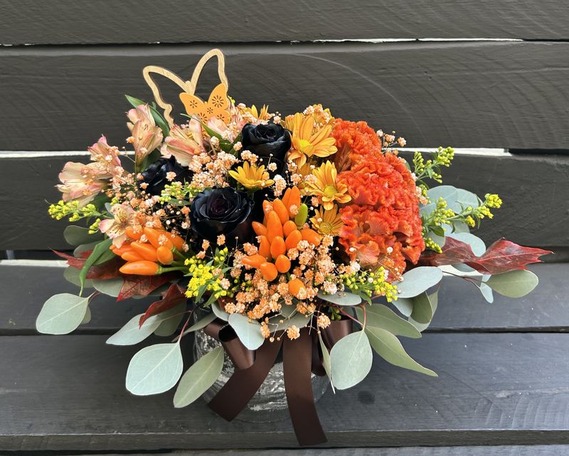 M08 - Mixed Flowers in a box