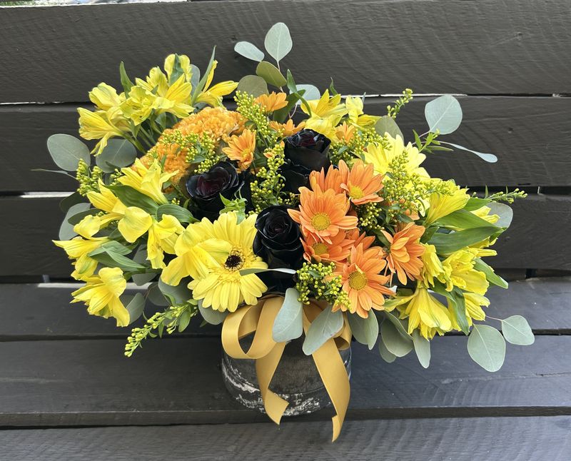 M07 - Mixed Flowers in a box