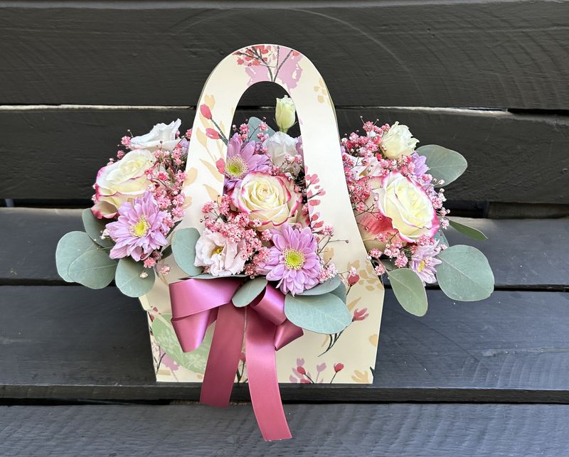 M11 - Mixed Flowers in a bag