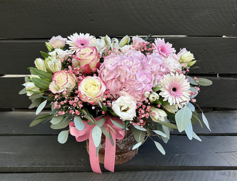M15 - Mixed Flowers in a box