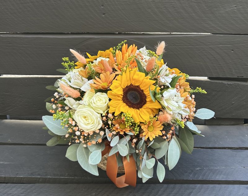 M17 - Mixed Flowers in a basket
