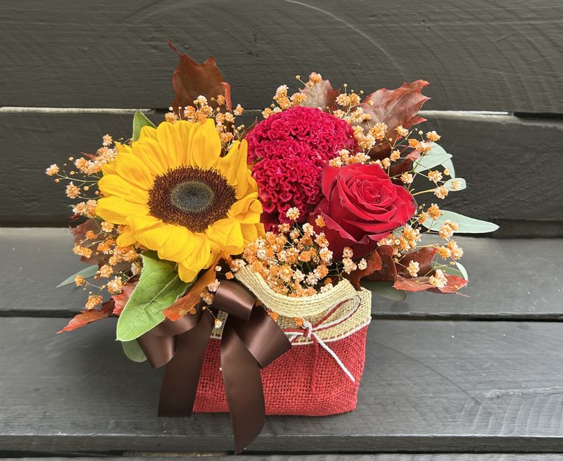 M11 - Mixed Flowers in a bag