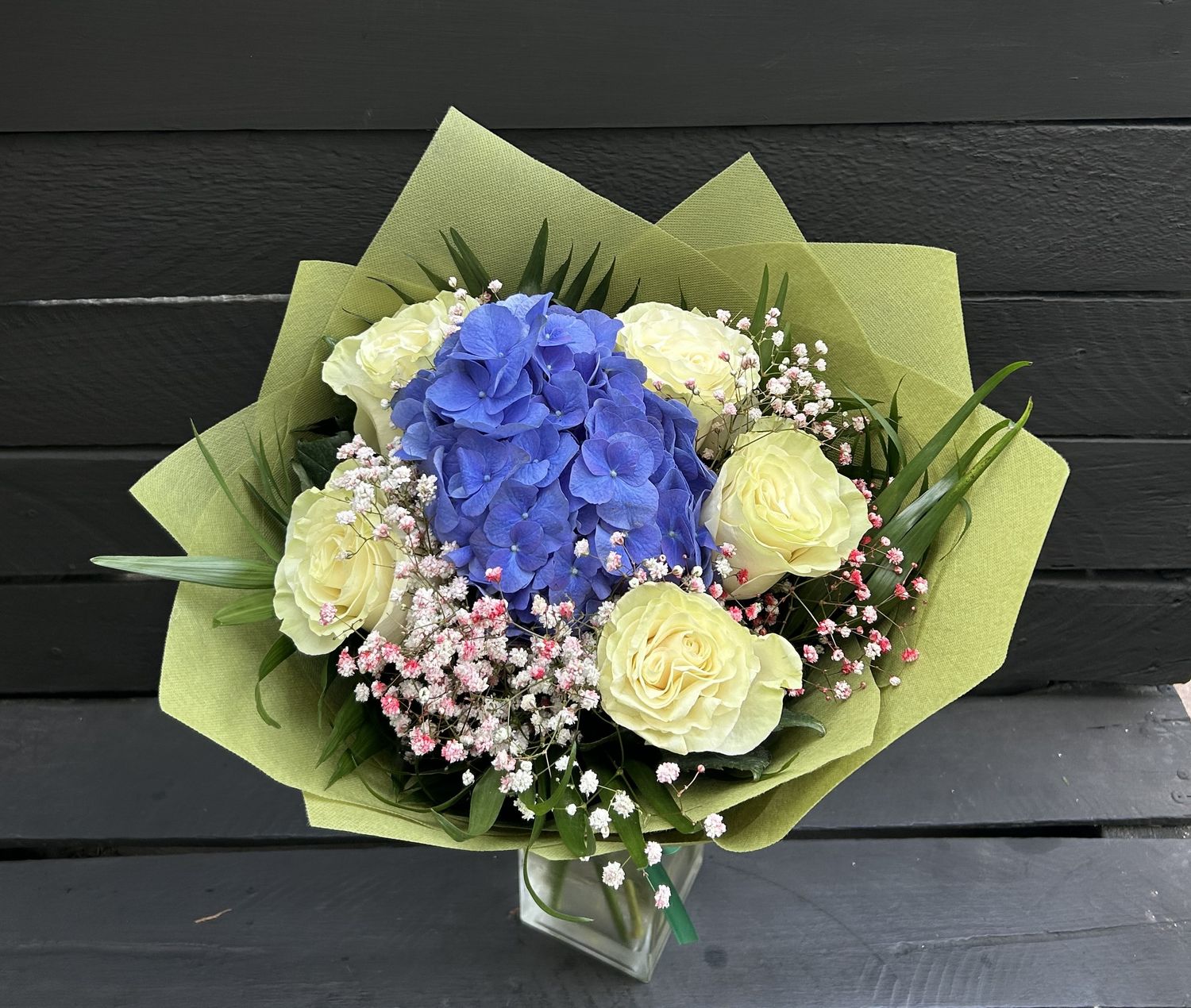 B01 - Mixed Flowers Bouquet
