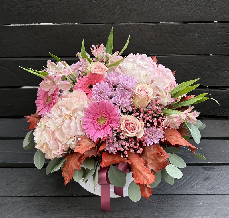 M03 - Mixed Flowers in a box