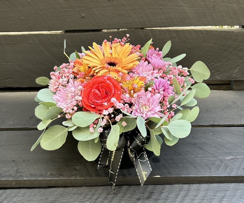M02 - Mixed Flowers in a box