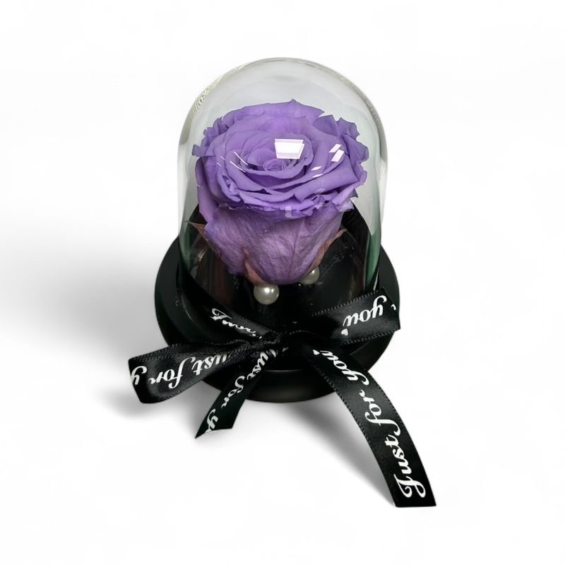 R04 - Lavender Forever Rose in glass (10x11 CM)