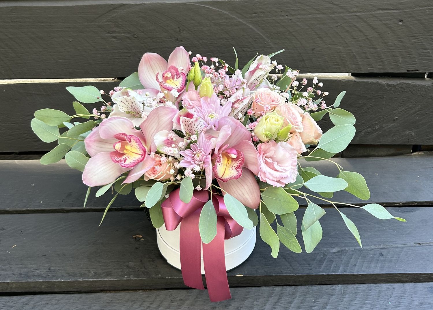 M18 - Mixed Flowers in a box