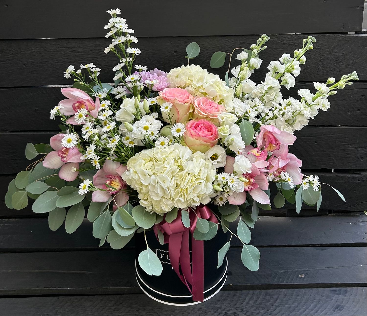 M09 - Mixed Flowers in a box