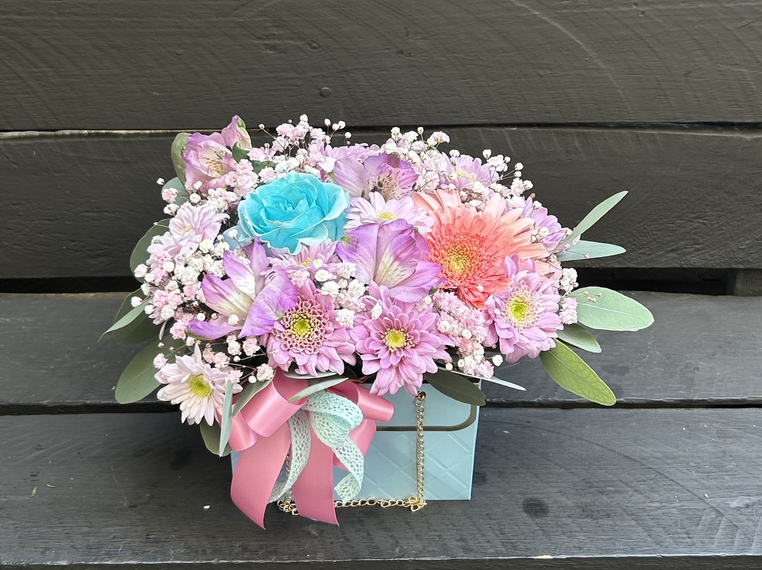 M06 - Mixed Flowers in a bag