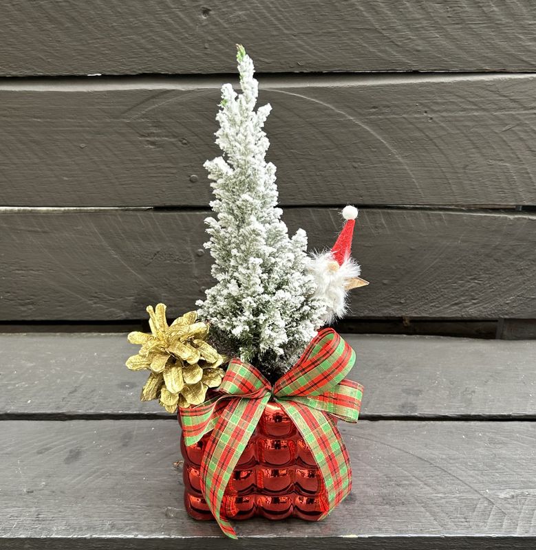 X09 - Christmas Arrangement