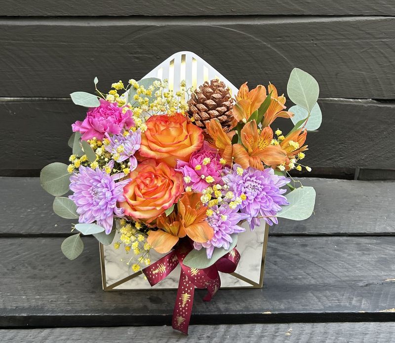 M07 - Mixed Flowers in a letter box