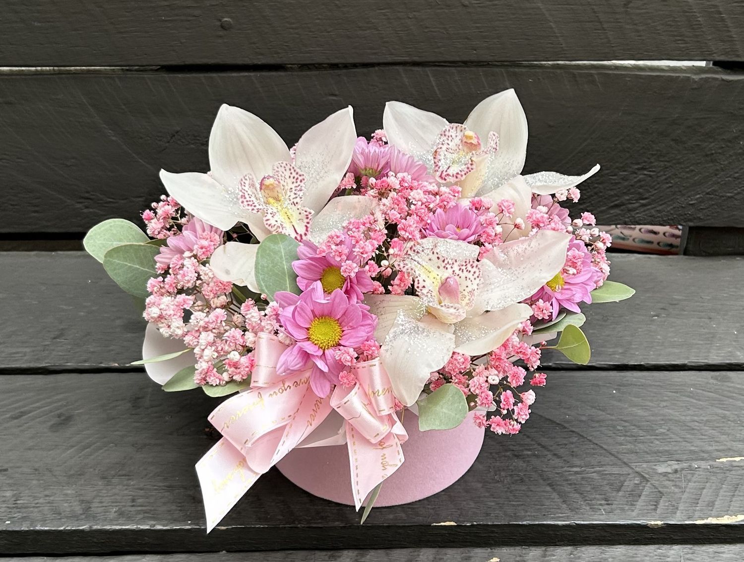 M01- Mixed Flowers in a box (Orchids are glittered)