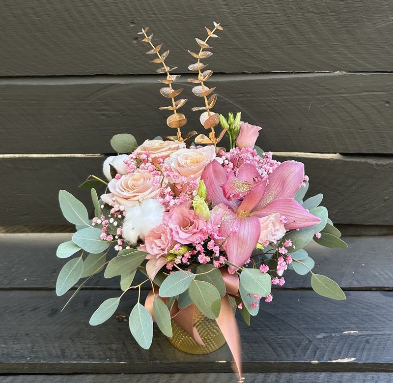 M07 - Mixed Flowers with glitter in a pot