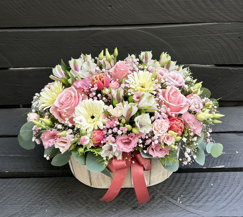 M15 - Mixed Flowers in a box