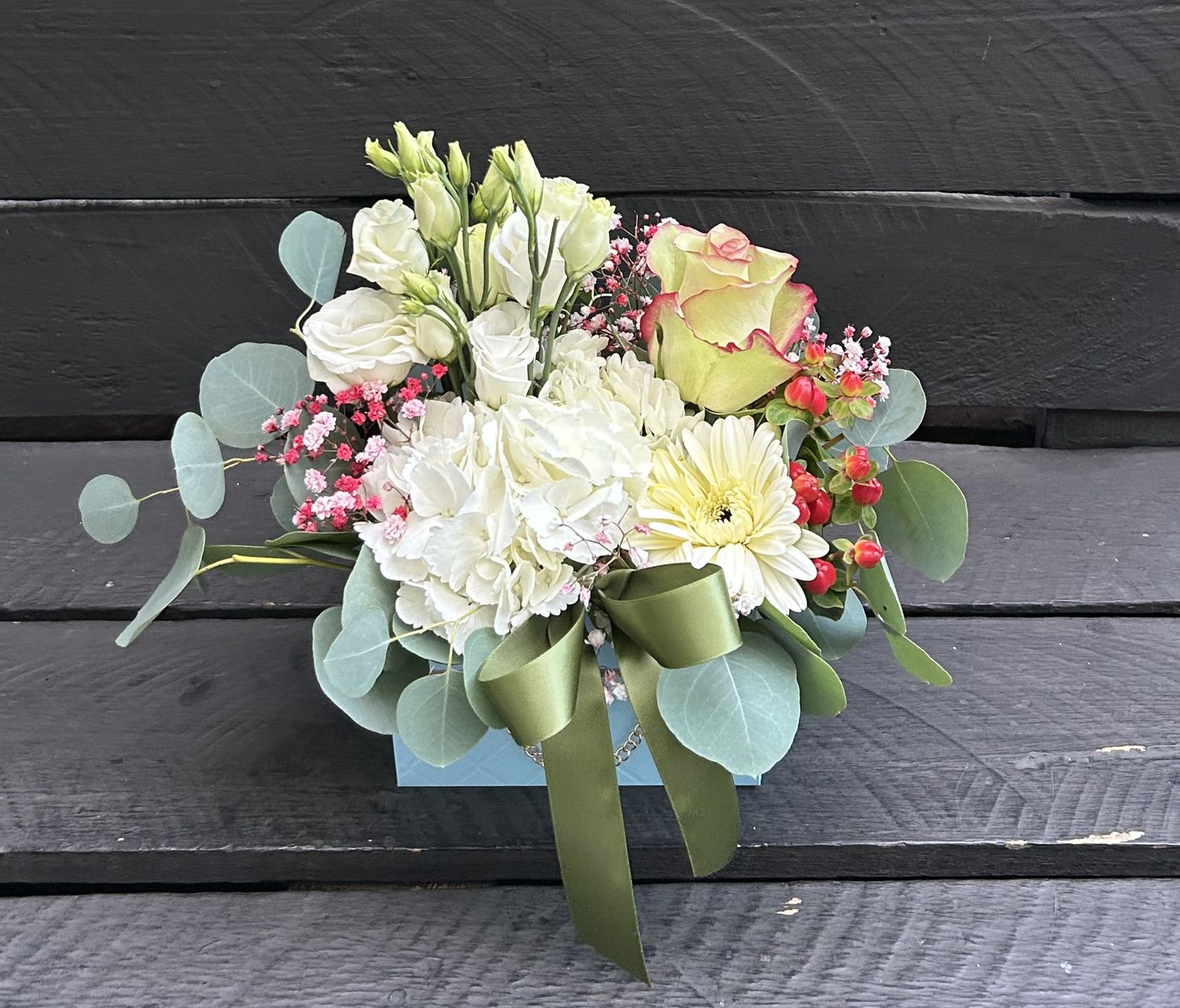 M05 - Mixed Flowers in a bag