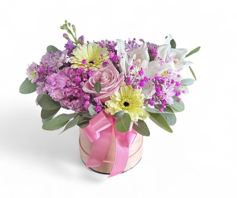 M03 - Mixed Flowers in a box