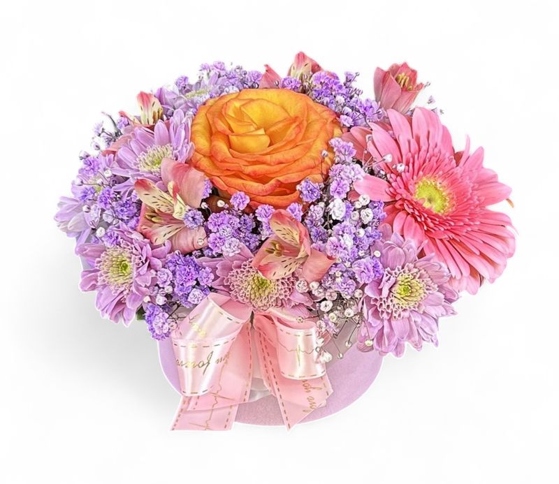 M01 - Mixed Flowers in a round box