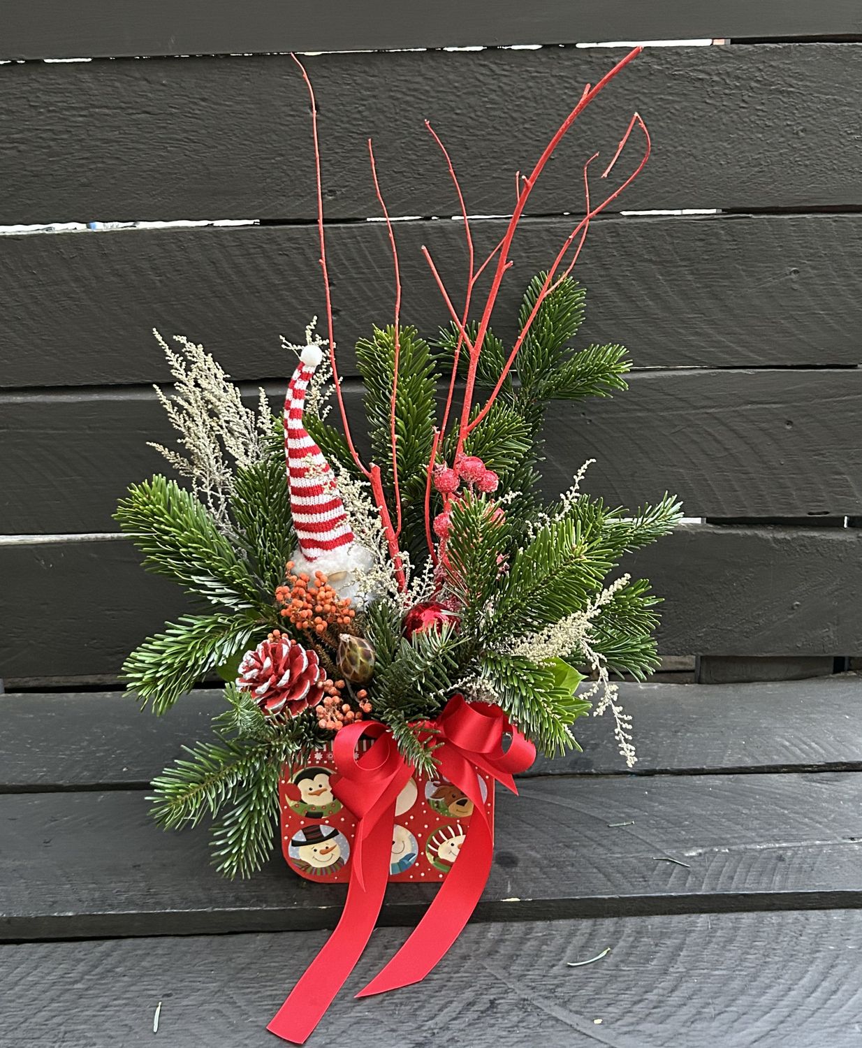 X07 - Christmas Arrangement