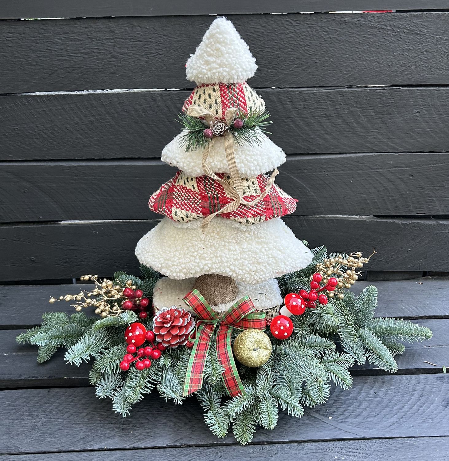 X25 - Tree Christmas Arrangement