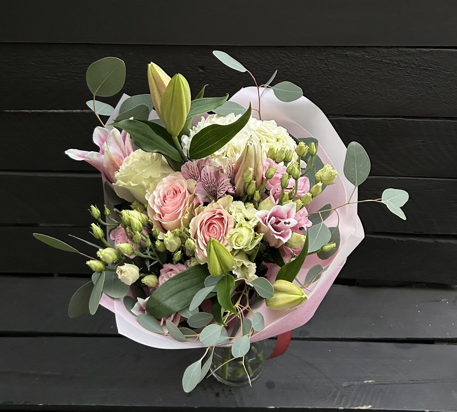 B01 -  Mixed Flowers Bouquet