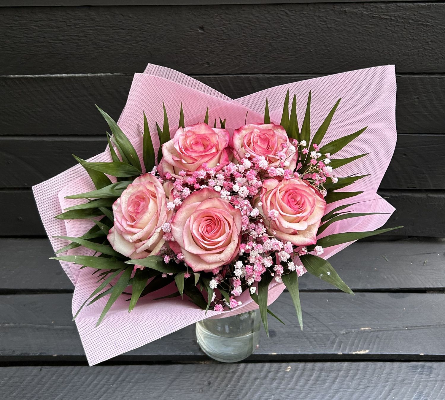 Bouquet with 5 Paloma Roses