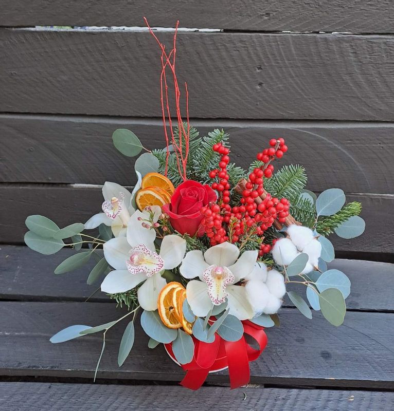 M10 - Mixed Flowers in a box