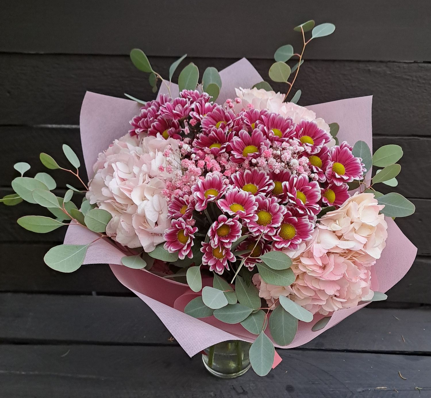B03 - Mixed flower bouquet