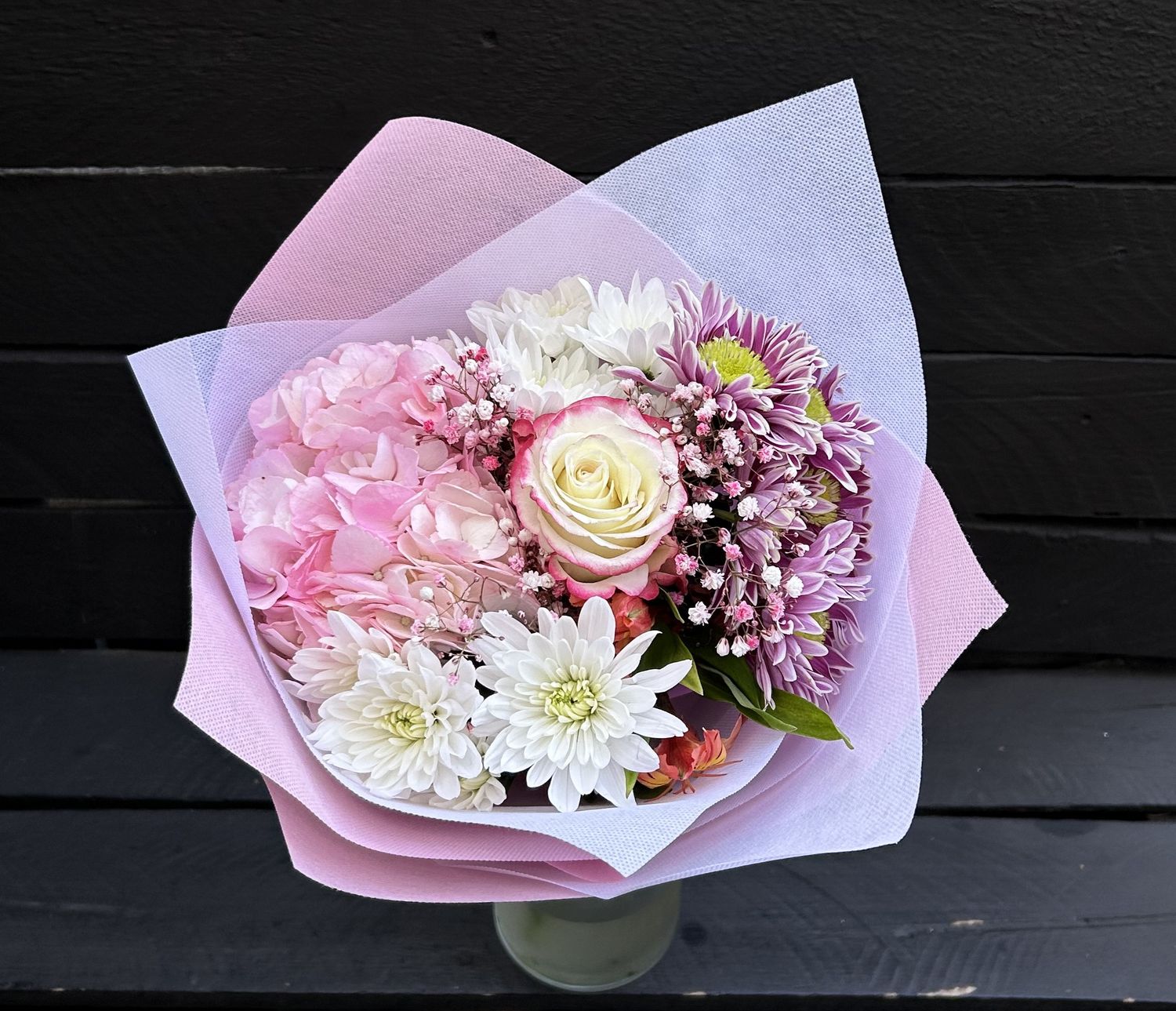 B02 - Mixed flower bouquet