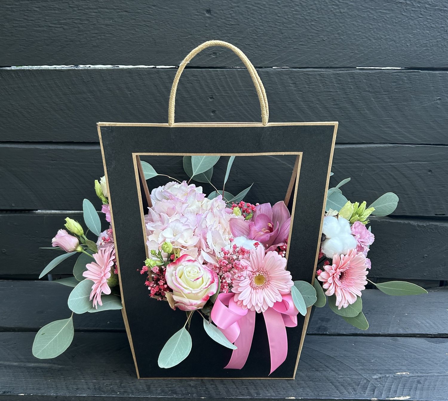 M07 - Mixed Flowers in a bag