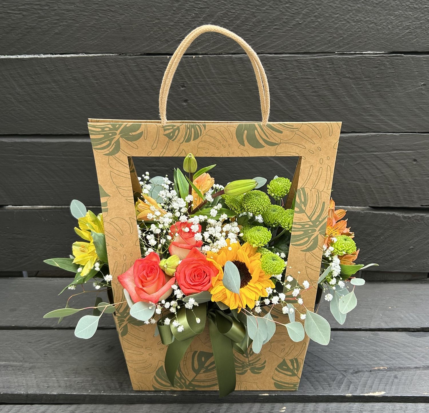 M04 - Mixed Flowers in a bag