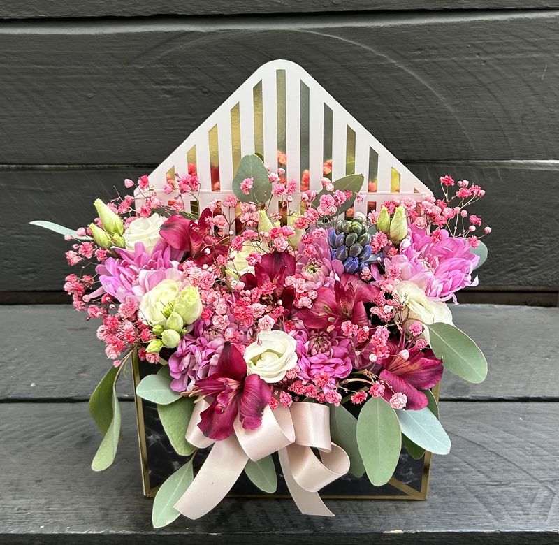 M10 - Mixed Flowers in a letter box