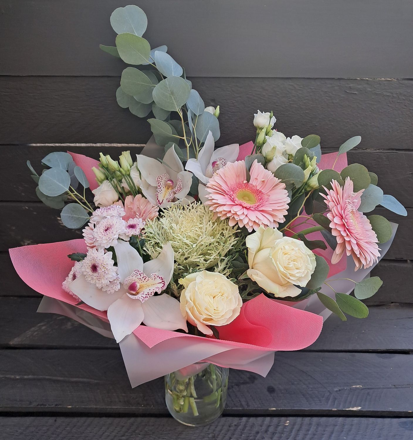 B03 - Mixed Flowers Bouquet