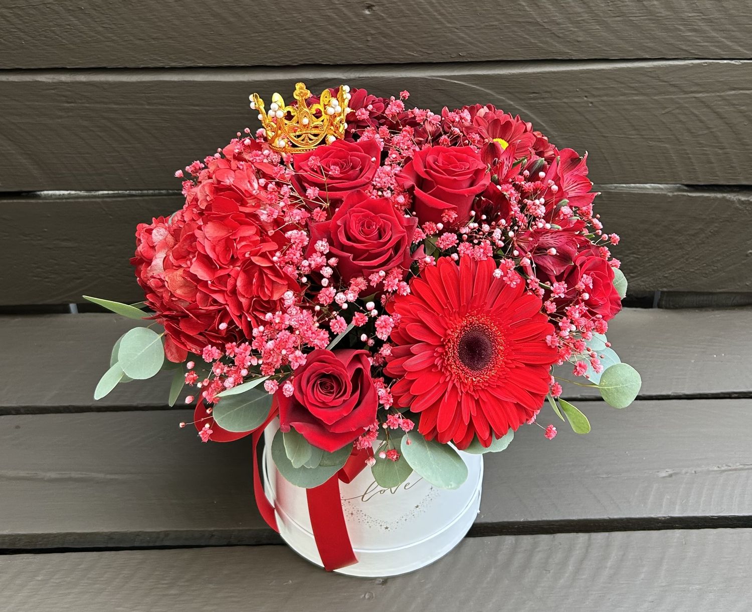 M07 - Mixed Flowers in a box