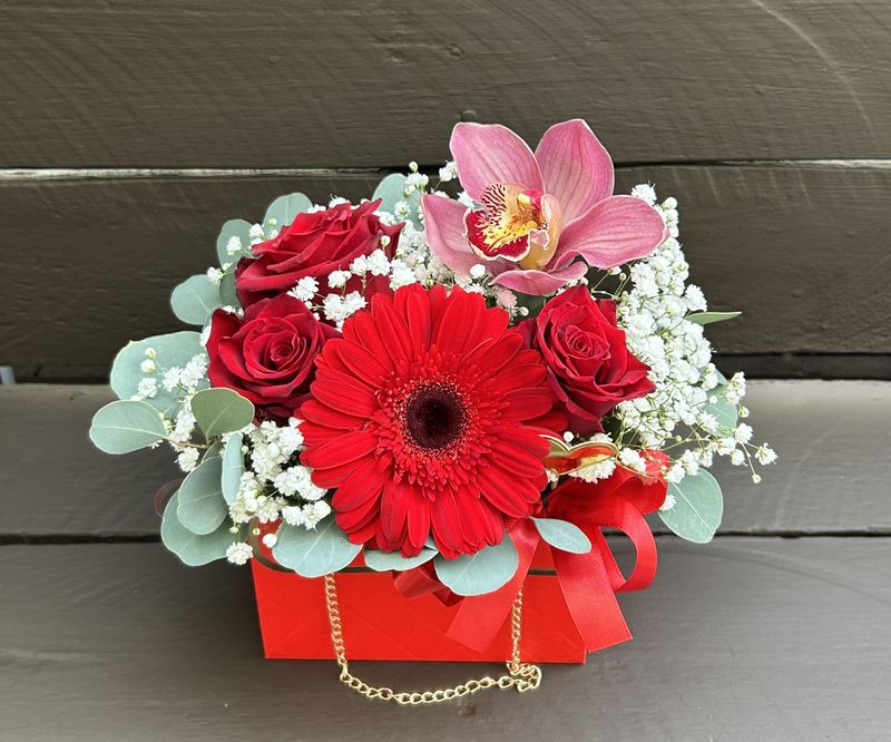 M18 - Mixed Flowers in a bag