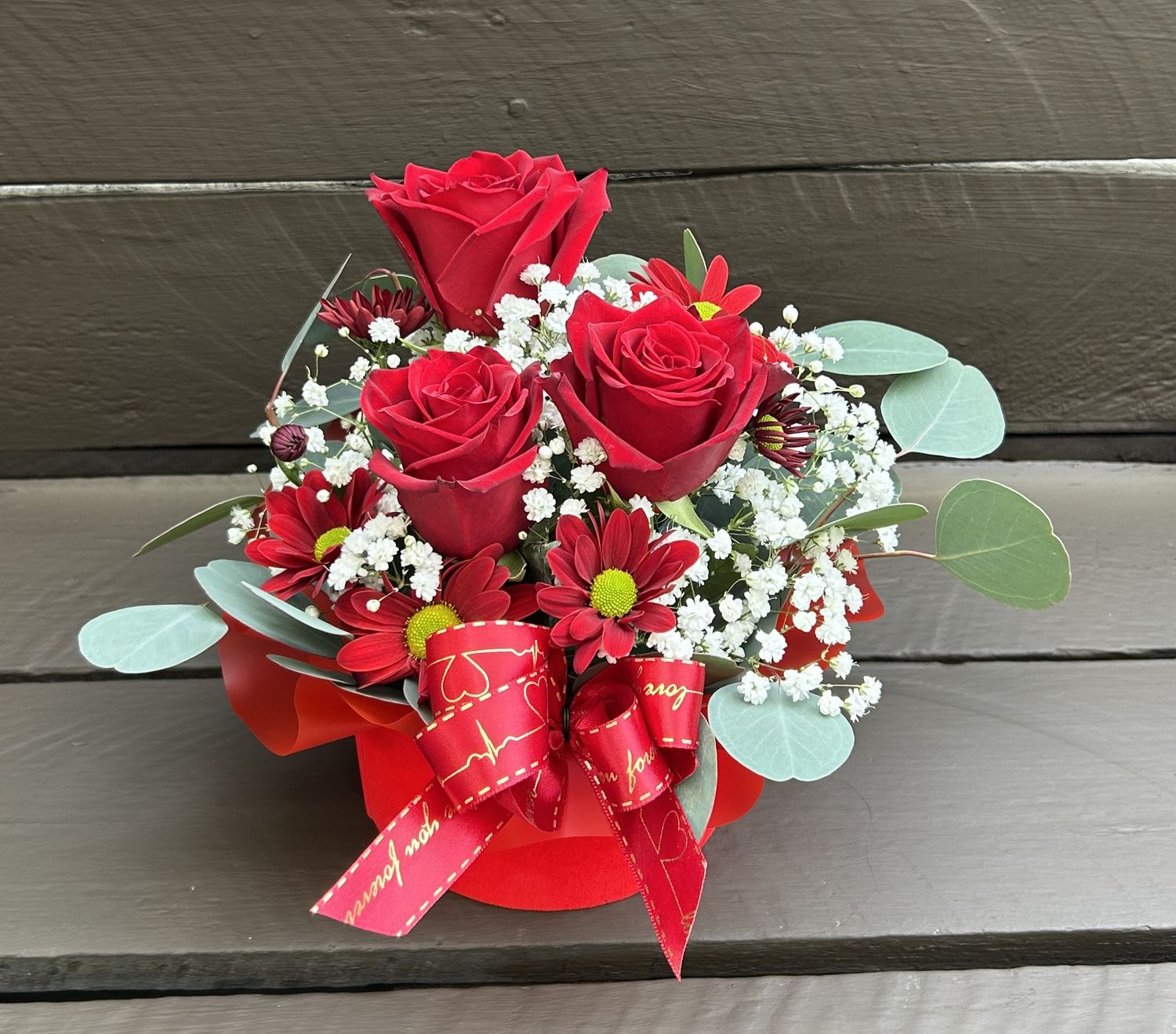 M22 - Mixed Flowers in a round box