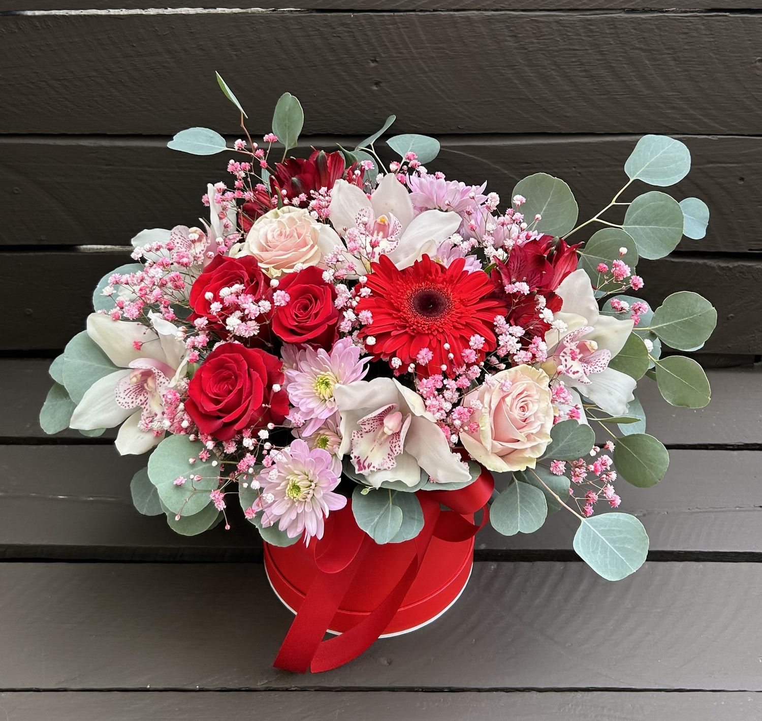 M01 - Mixed Flowers in a box